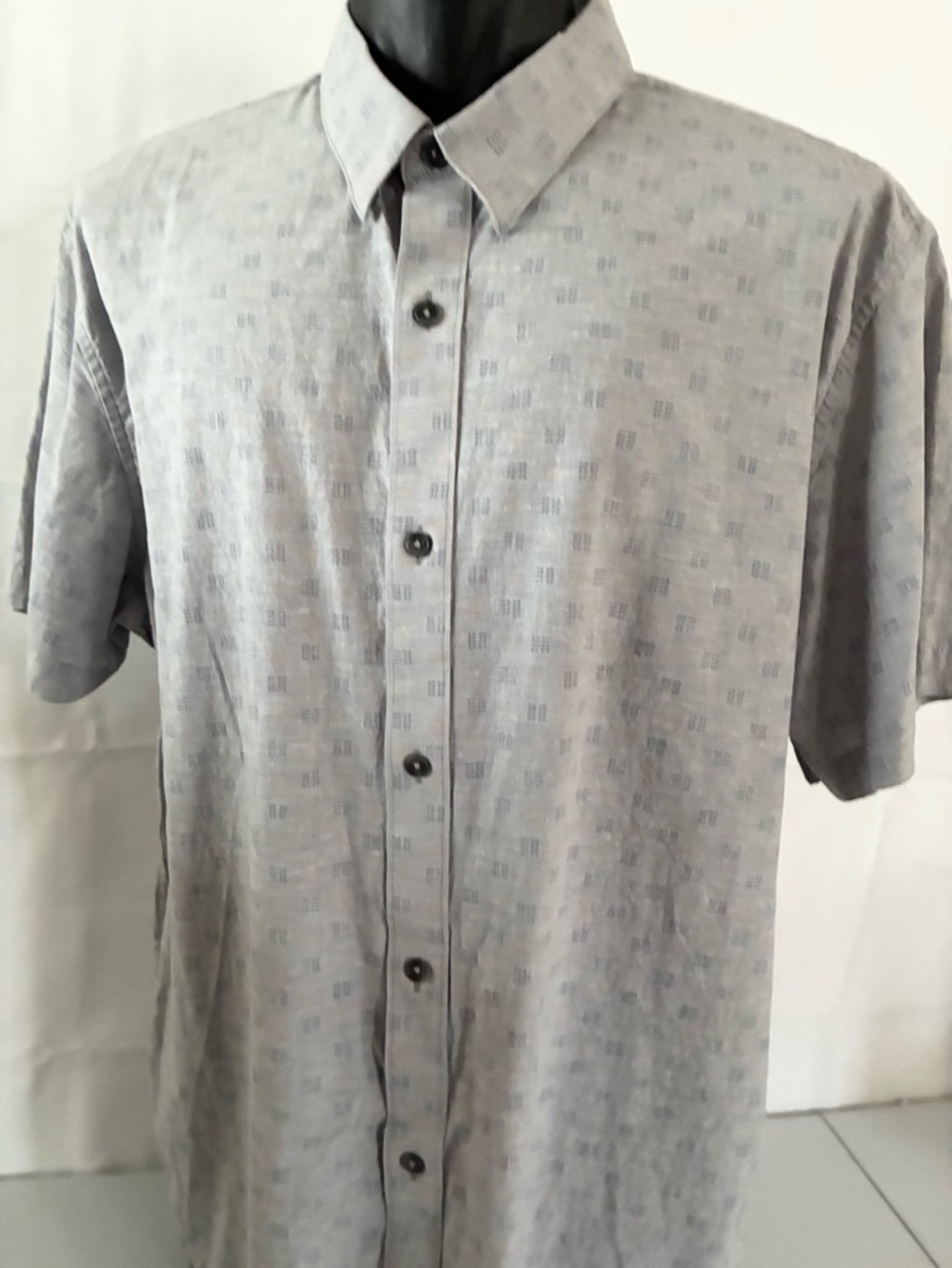TRAVIS MATHEW mens button down shirt